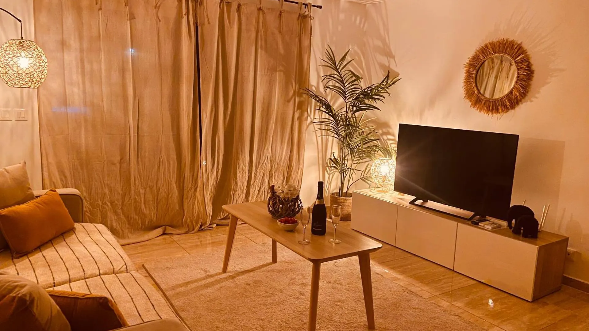 Apartamento Cosy Maracuja, Appartement Calme A 2 Min De La Plage ! Orient Bay São Martinho